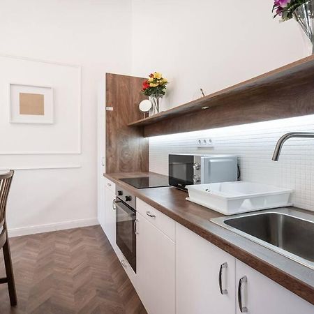 Stylish Apartment In The City Center Budapest Exterior foto